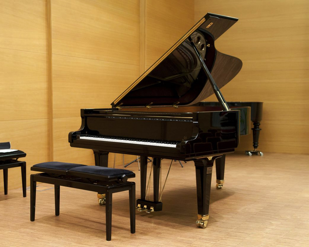 Artesia AG 50 Grand Piano